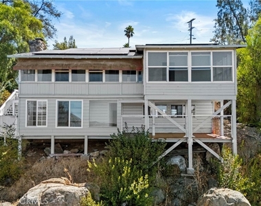 12833 Castle Court Drive - Photo Thumbnail 1