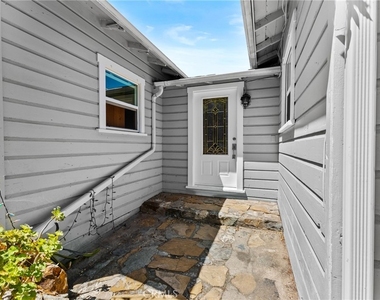 12833 Castle Court Drive - Photo Thumbnail 5