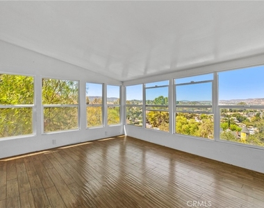 12833 Castle Court Drive - Photo Thumbnail 23