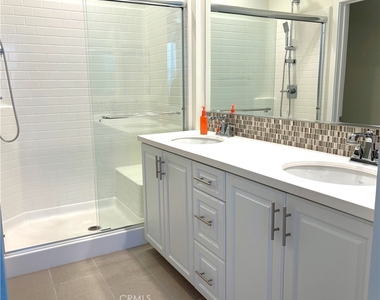 2516 S S Escondido Blvd - Photo Thumbnail 3