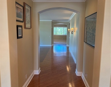 31581 Lakeridge Court - Photo Thumbnail 9