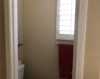 31581 Lakeridge Court - Photo Thumbnail 16
