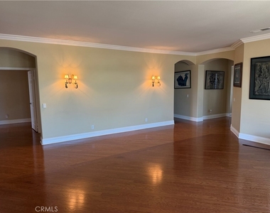 31581 Lakeridge Court - Photo Thumbnail 12