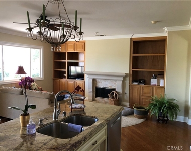 31581 Lakeridge Court - Photo Thumbnail 10