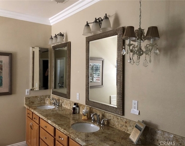 31581 Lakeridge Court - Photo Thumbnail 14