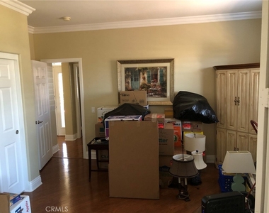 31581 Lakeridge Court - Photo Thumbnail 5