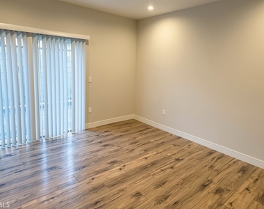 10936 Nettleton Street - Photo Thumbnail 6