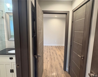 10936 Nettleton Street - Photo Thumbnail 7