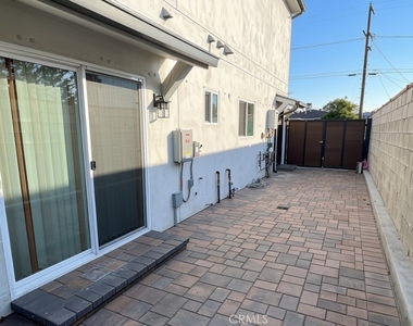 10936 Nettleton Street - Photo Thumbnail 8