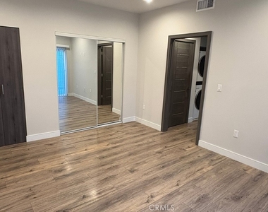 10936 Nettleton Street - Photo Thumbnail 5