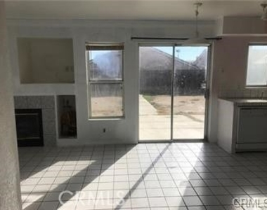 3624 Banyon Court - Photo Thumbnail 3
