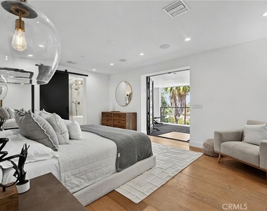 11553 Sunshine Terrace - Photo Thumbnail 49