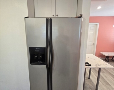 18546 Elkwood Street - Photo Thumbnail 8