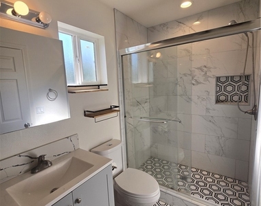18546 Elkwood Street - Photo Thumbnail 20