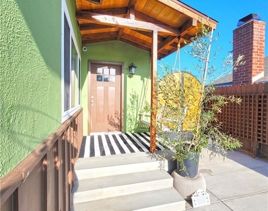 117 Kenneth Street - Photo Thumbnail 10