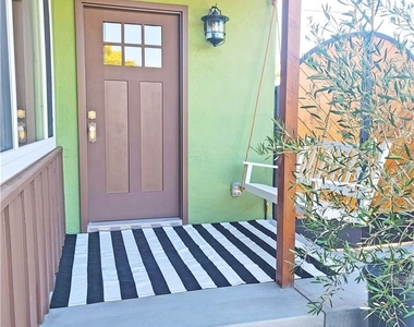 117 Kenneth Street - Photo Thumbnail 9