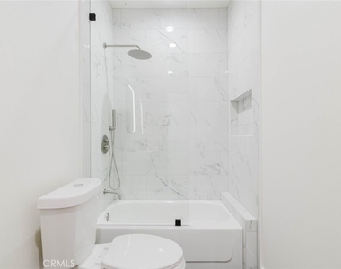 5732 Willowcrest Avenue - Photo Thumbnail 15