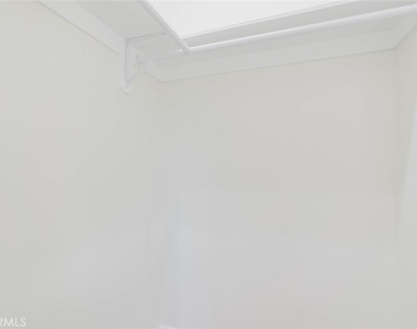 5732 Willowcrest Avenue - Photo Thumbnail 26