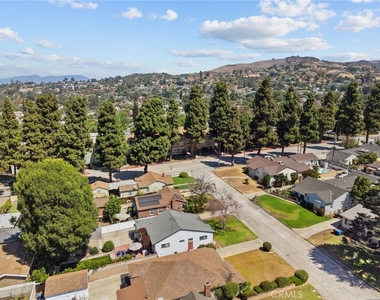 6013 Gregory - Photo Thumbnail 38