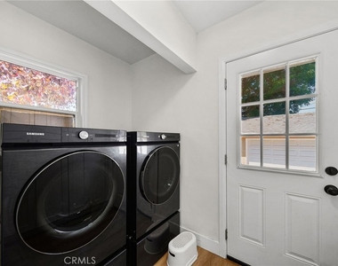 6013 Gregory - Photo Thumbnail 17