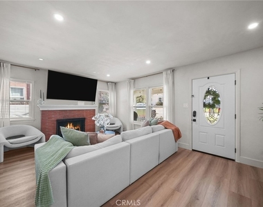 6013 Gregory - Photo Thumbnail 7