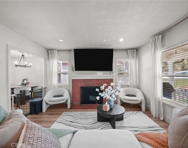 6013 Gregory - Photo Thumbnail 4