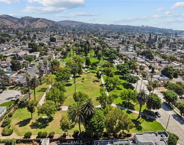 6013 Gregory - Photo Thumbnail 40