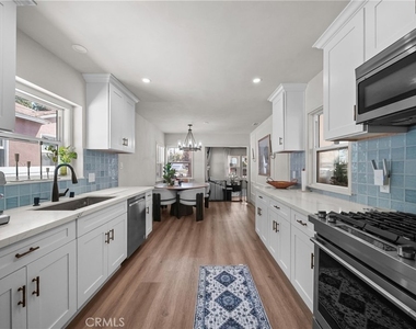 6013 Gregory - Photo Thumbnail 18