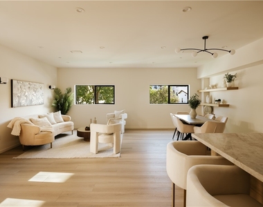 1247 Seward Street - Photo Thumbnail 4