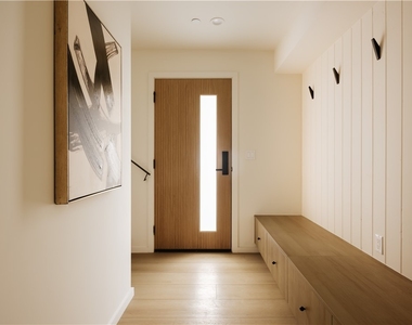 1247 Seward Street - Photo Thumbnail 3