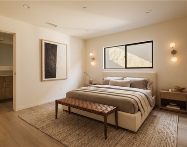 1247 Seward Street - Photo Thumbnail 13