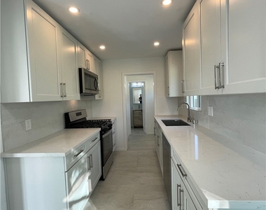 357 E Plenty Street - Photo Thumbnail 4