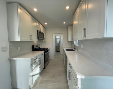 357 E Plenty Street - Photo Thumbnail 8