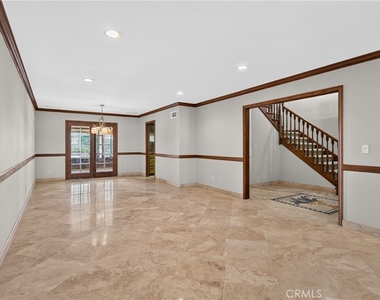 28917 Scotsview Drive - Photo Thumbnail 10