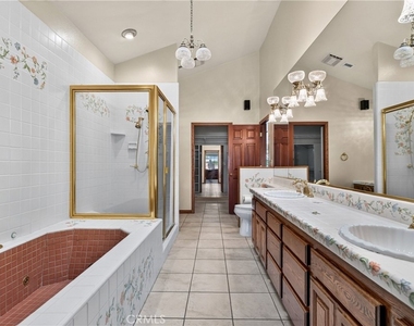 28917 Scotsview Drive - Photo Thumbnail 46