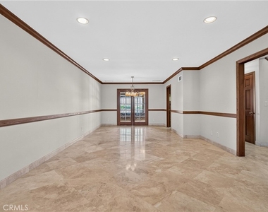 28917 Scotsview Drive - Photo Thumbnail 9