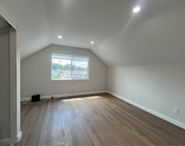 15785 Stanbrook Drive - Photo Thumbnail 19