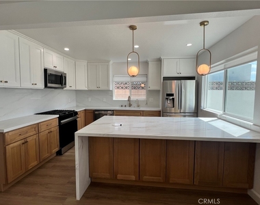 15785 Stanbrook Drive - Photo Thumbnail 1