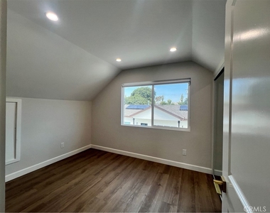 15785 Stanbrook Drive - Photo Thumbnail 18