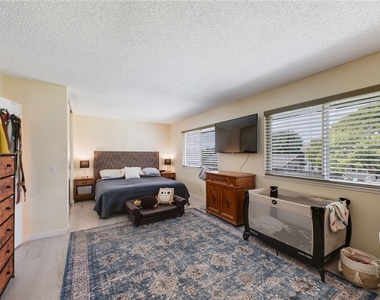 4792 Larwin Avenue - Photo Thumbnail 22