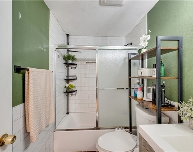 4792 Larwin Avenue - Photo Thumbnail 18