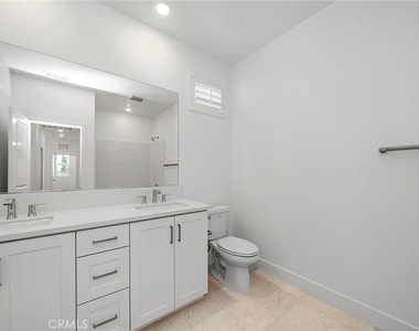 1002 Citron - Photo Thumbnail 19
