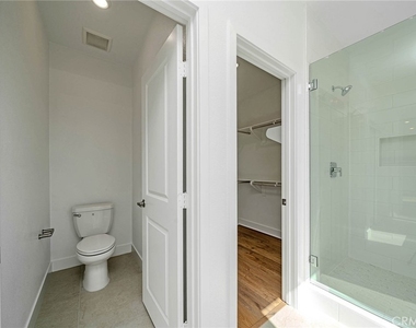 1002 Citron - Photo Thumbnail 10