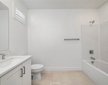 1002 Citron - Photo Thumbnail 20