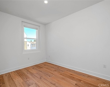 1002 Citron - Photo Thumbnail 14
