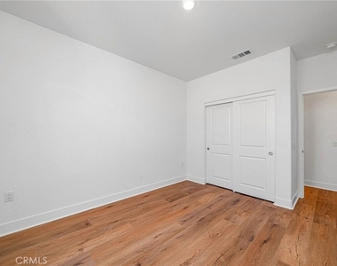 1002 Citron - Photo Thumbnail 18
