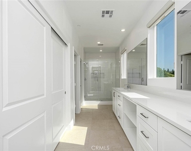 1002 Citron - Photo Thumbnail 8