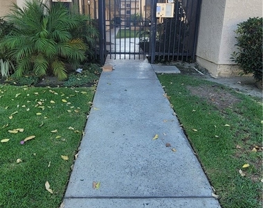 15351 Orange Avenue - Photo Thumbnail 16