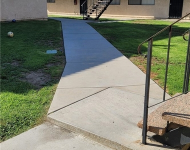 15351 Orange Avenue - Photo Thumbnail 17