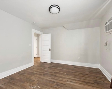 456 Linden - Photo Thumbnail 8